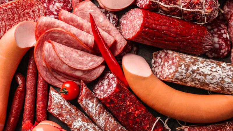 В Оренбуржье 15 предприятий мясопереработки не снижают темпов